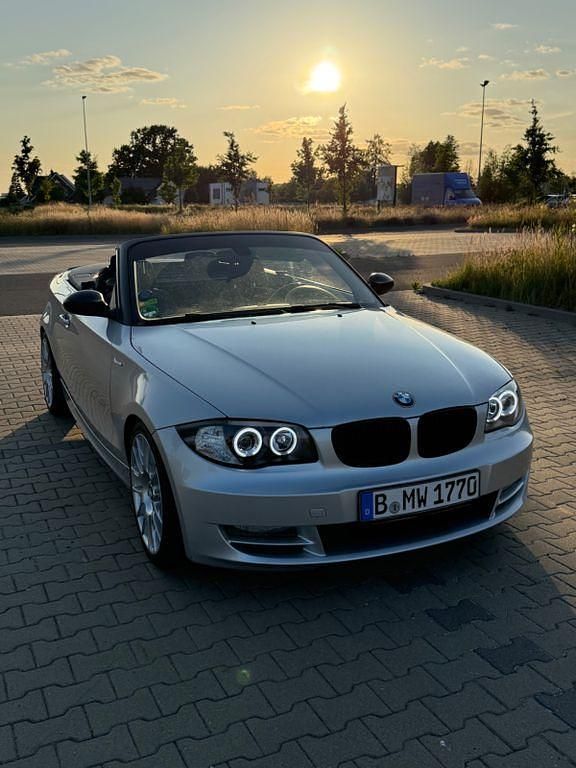 Silber Gebraucht 2010 BMW 118 Cabriolet Cabrio | 9.500 € (Etwas zu teuer) - Bild 1/4