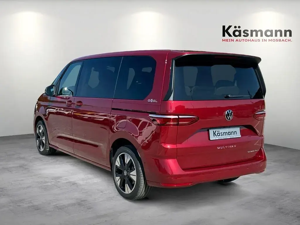 Gebraucht VW Multivan Goal 177 PS (130 kW) 2025 Fortanarot metallic Van / Kleinbus
