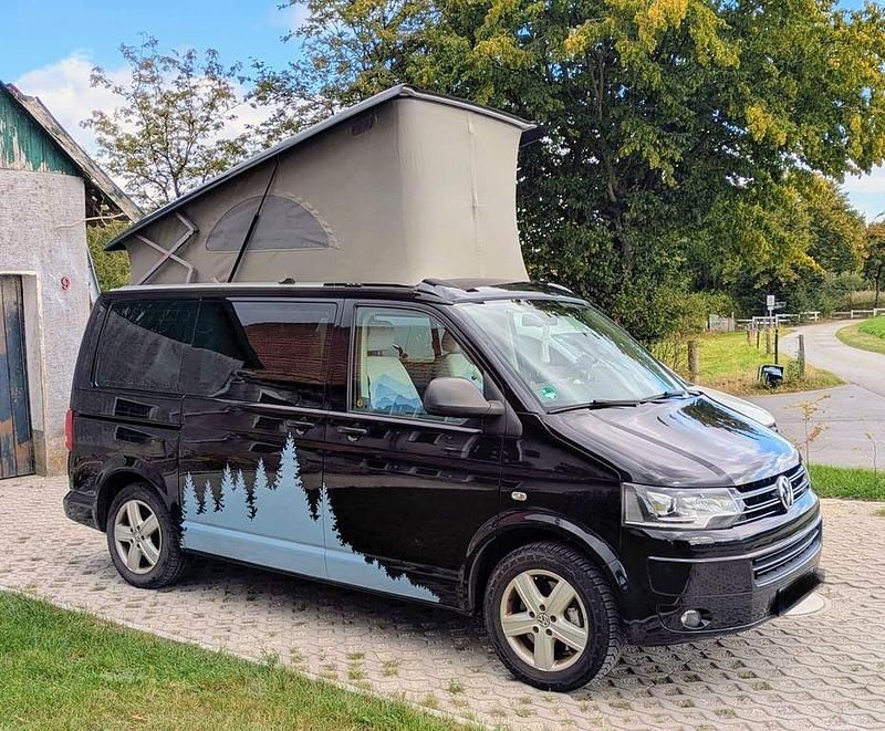 Schwarz Gebraucht 2013 VW T5 California Van | 29.900 € - Bild 1/4
