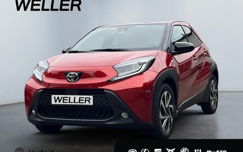 Rot Neu 2025 Toyota Aygo Kleinwagen | 20.890 € - Bild 1/4