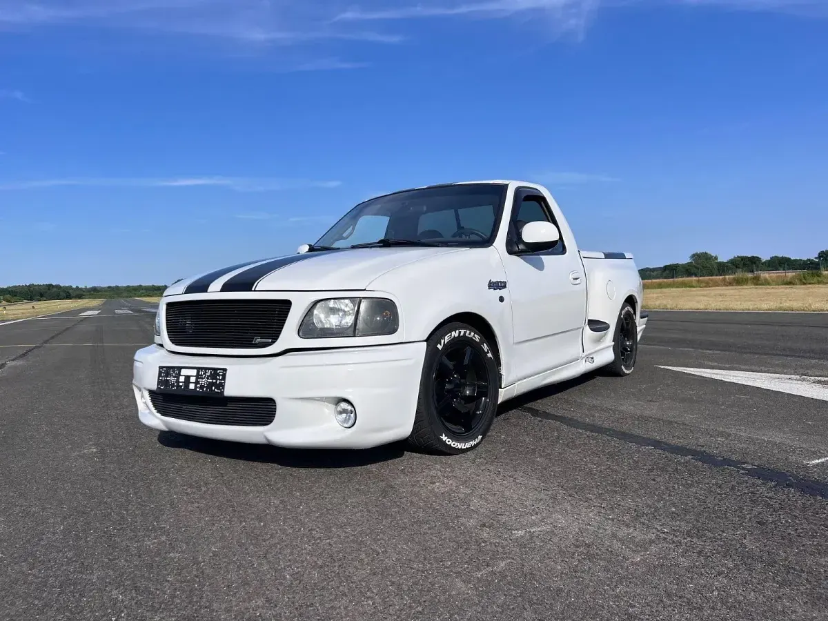 Gebraucht Ford F-150 400 PS (294 kW) 2004 Weiß Pickup