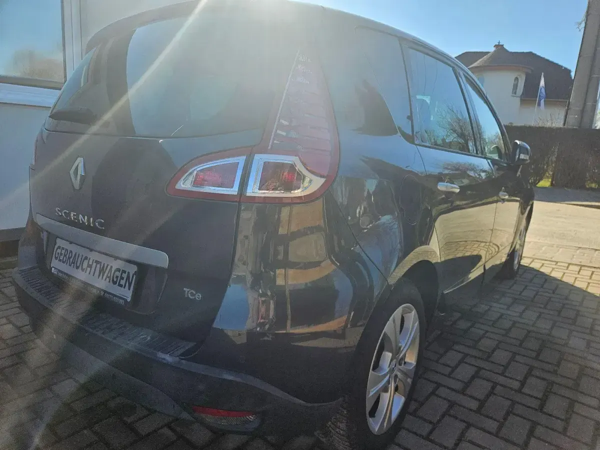 Gebraucht Renault Scenic E-Tech Dynamique 131 PS (96 kW) 2011 Schwarz Limousine
