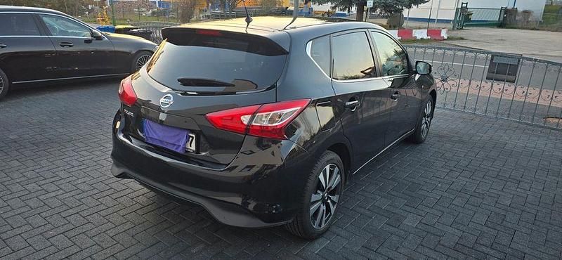 Gebraucht Nissan Pulsar 116 PS (85 kW) 2014 Schwarz Kleinwagen