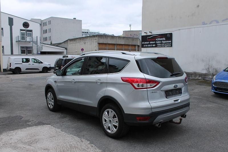 Gebraucht Ford Kuga Trend 150 PS (110 kW) 2016 Silber SUV