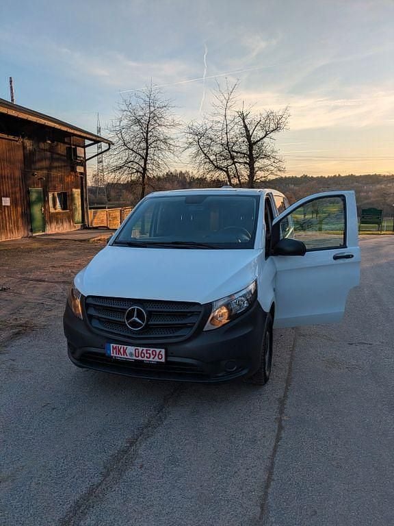 Gebraucht Mercedes Vito 185 PS (136 kW) 2017 Weiß Van
