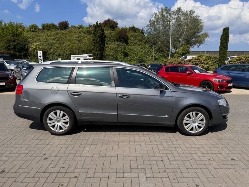 Gebraucht VW Passat Highline 140 PS (102 kW) 2005 Grau Kombi