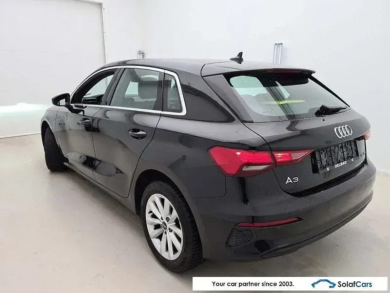 Gebraucht Audi A3 116 PS (85 kW) 2022 Schwarz Limousine