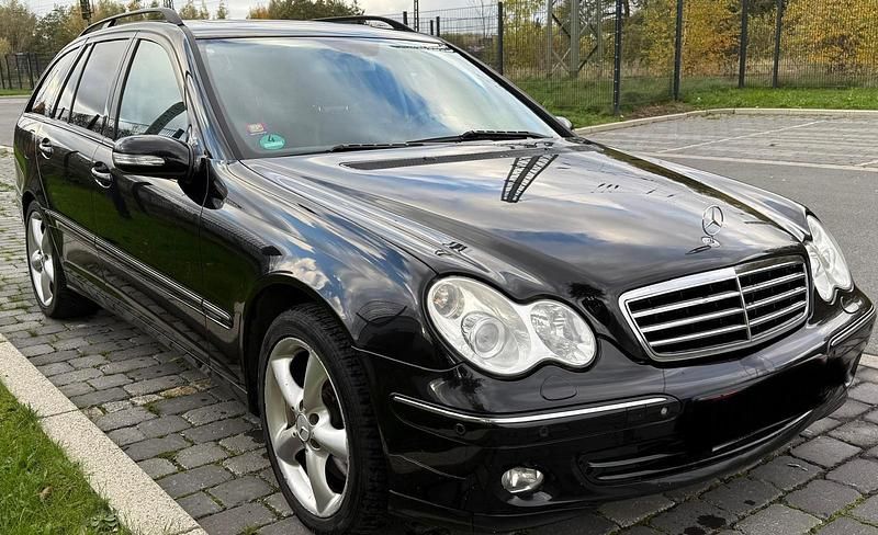 Gebraucht Mercedes C320 224 PS (164 kW) 2006 Schwarz Kombi
