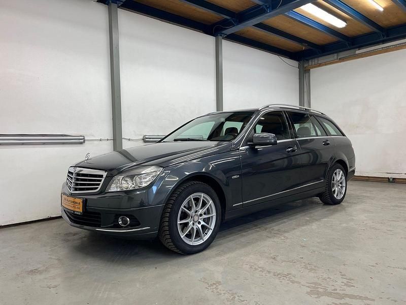 Gebraucht Mercedes C200 Elegance 184 PS (135 kW) 2009 Grau Kombi