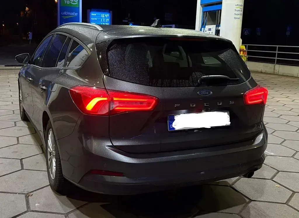 Gebraucht Ford Focus Active 150 PS (110 kW) 2020 Grau Limousine