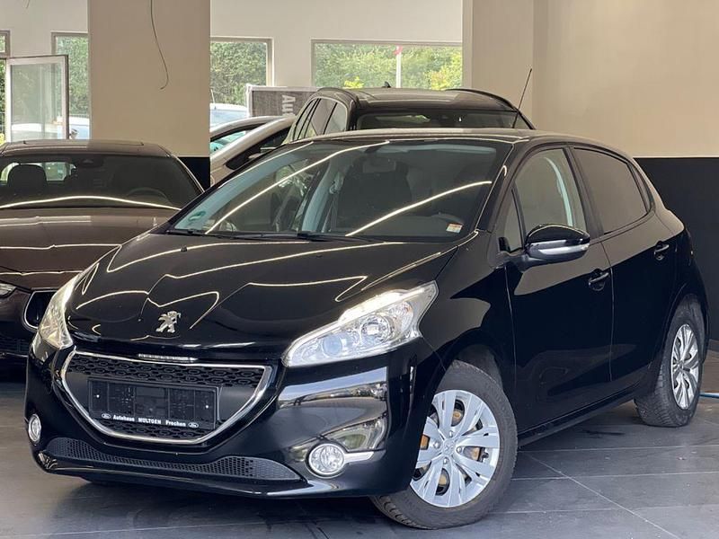 Schwarz Gebraucht 2014 Peugeot 208 Active Kleinwagen | 3.990 € (Guter Preis) - Bild 1/4