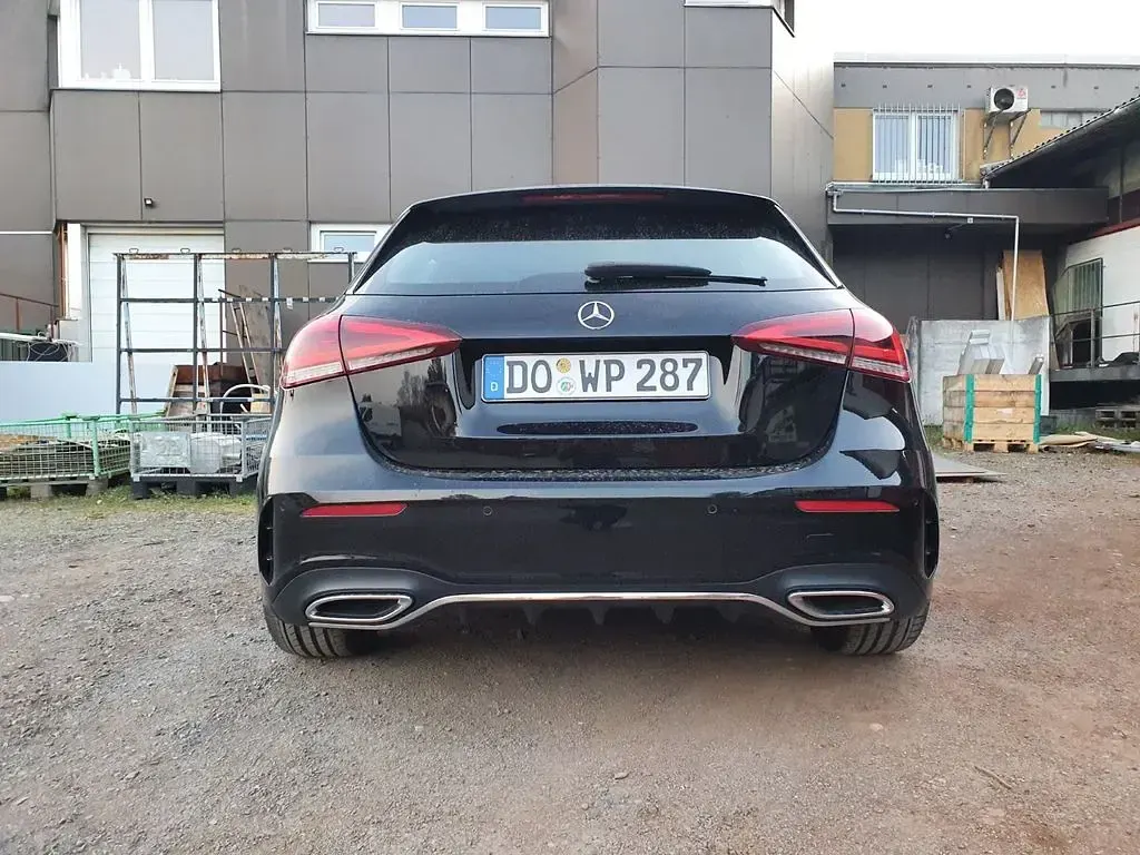 Gebraucht Mercedes A200 AMG line 163 PS (119 kW) 2018 Schwarz Limousine