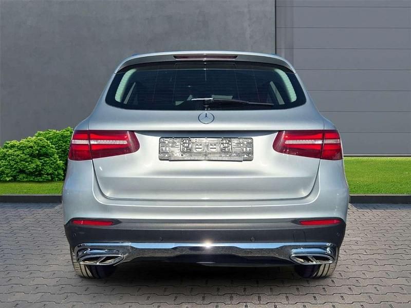 Gebraucht Mercedes GLC250 204 PS (150 kW) 2016 Silber SUV