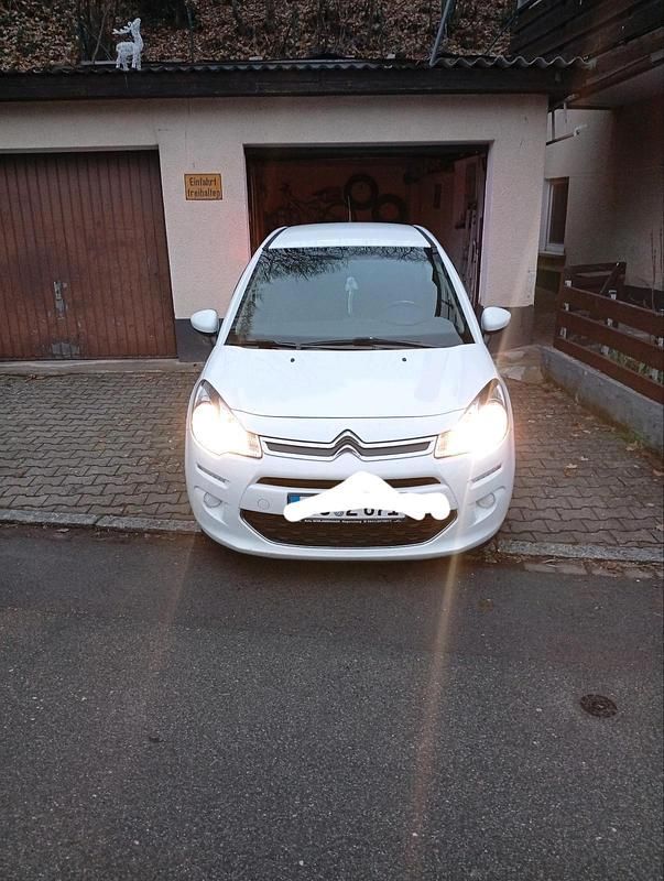 Gebraucht Citroën C3 82 PS (60 kW) 2013 Weiß Kleinwagen