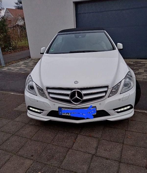 Gebraucht Mercedes E350 AMG 265 PS (194 kW) 2012 Weiß Cabrio