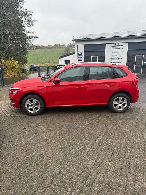 Gebraucht Skoda Kamiq Ambition 116 PS (85 kW) 2019 Rot SUV