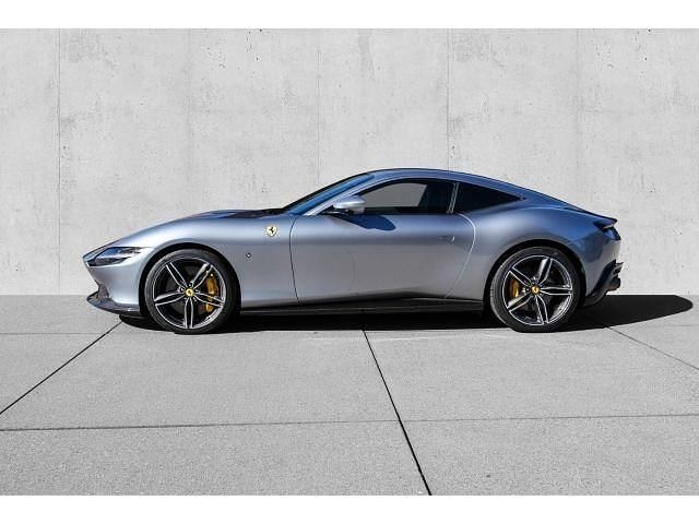 Second-hand Ferrari Roma 620 CP (456 kW) 2023 Argintiu Coupe