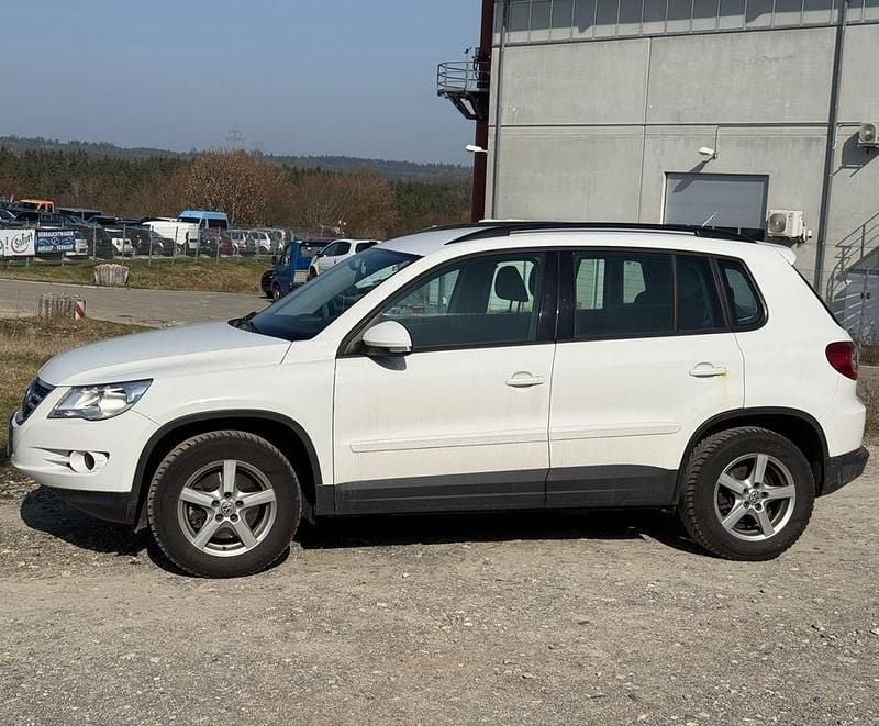 Gebraucht VW Tiguan 140 PS (102 kW) 2009 Weiß SUV