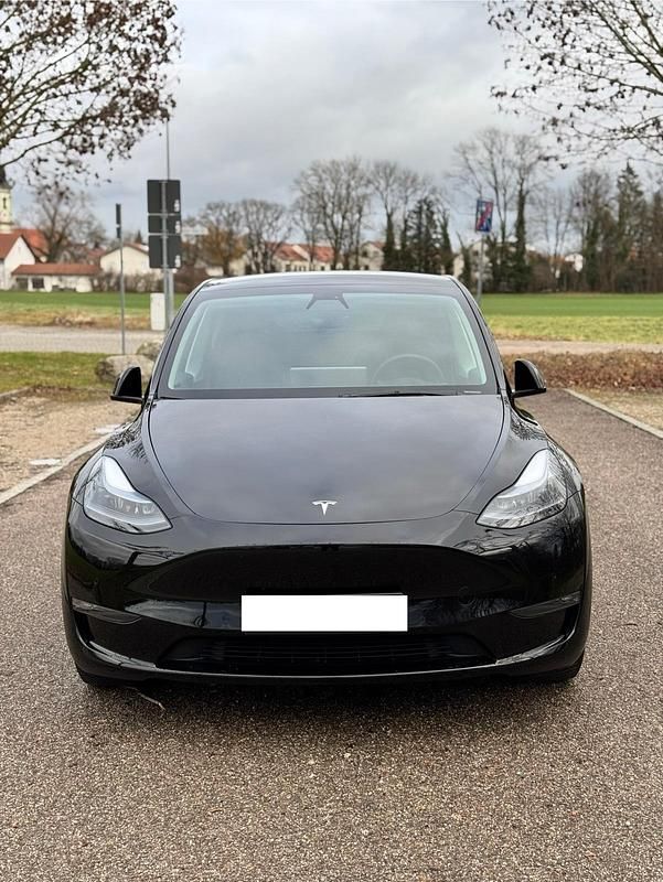 Gebraucht Tesla Model Y Standard Range 219 kW (299 PS) 2022 Schwarz SUV