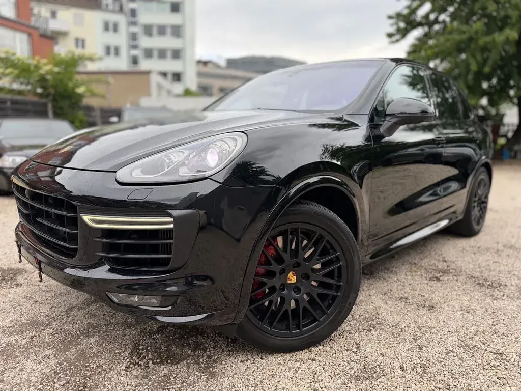 Gebraucht Porsche Cayenne Chrono 441 PS (324 kW) 2016 Schwarz SUV