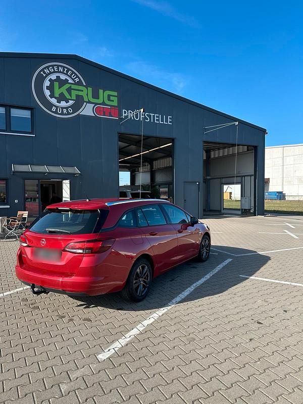 Gebraucht Opel Astra 122 PS (89 kW) 2021 Rot Kombi