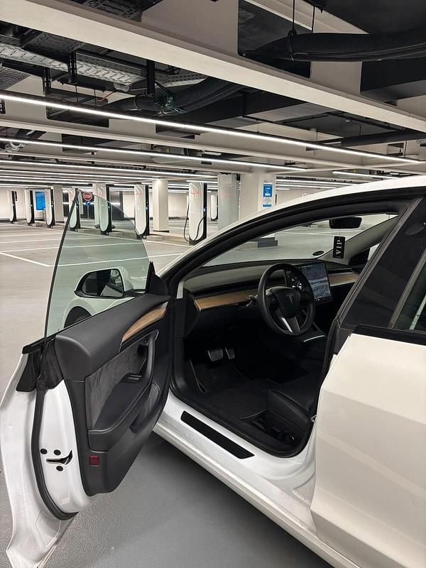 Gebraucht Tesla Model 3 Standard Range Plus 220 kW (300 PS) 2021 Limousine