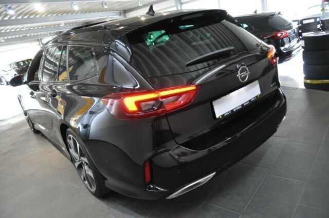 Gebraucht Opel Insignia 230 PS (169 kW) 2021 Schwarz metallic Kombi