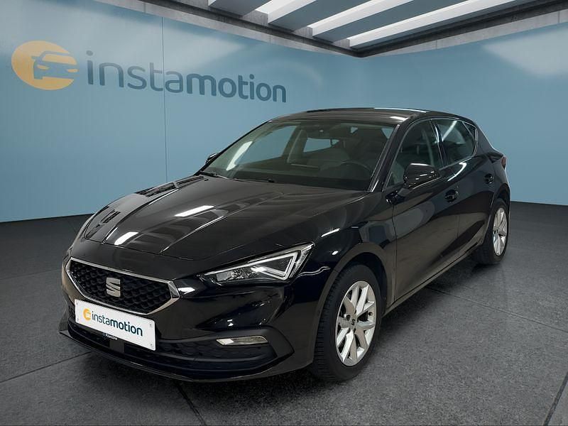 Schwarz Gebraucht 2023 Seat Leon Style Kleinwagen | 20.999 € (Teuer) - Bild 1/4