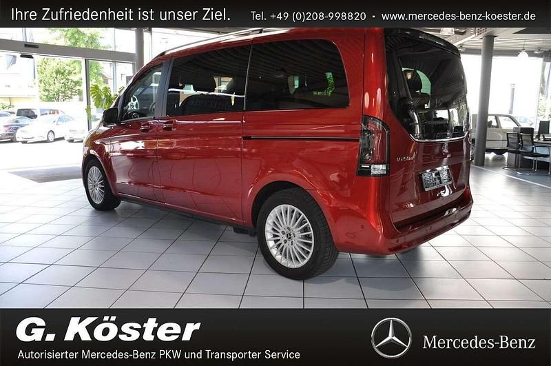 Gebraucht Mercedes E250 Style 190 PS (139 kW) 2024 Lackfarbe hyazinthrot mb 3334 Kombi