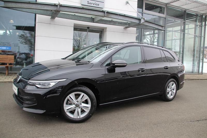 Gebraucht VW Golf VIII Life 116 PS (85 kW) 2024 Schwarz Kombi