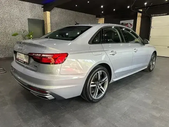 Gebraucht Audi A4 Advanced 210 PS (154 kW) 2022 Andere Limousine