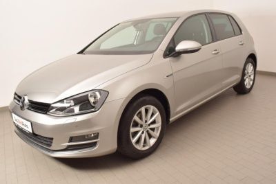 Silber metallic Gebraucht 2015 VW Golf VII LOUNGE Limousine | 12.987 € (Fairer Preis) - Bild 1/4