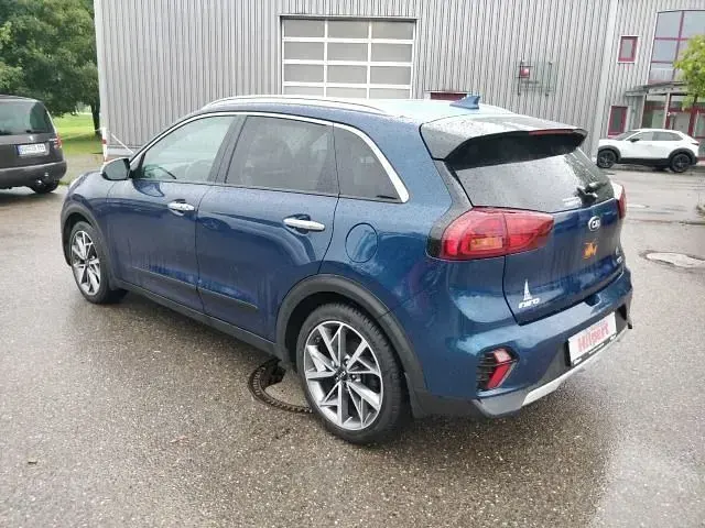 Używany Kia Niro 141 KM (103 kW) 2019 Niebieski SUV