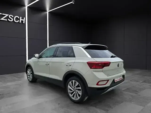 Gebraucht VW T-Roc Move 110 PS (80 kW) 2024 Ascotgrau SUV