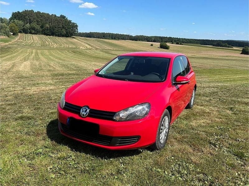 Rot Gebraucht 2009 VW Golf VI Limousine | 4.600 € (Fairer Preis) - Bild 1/4