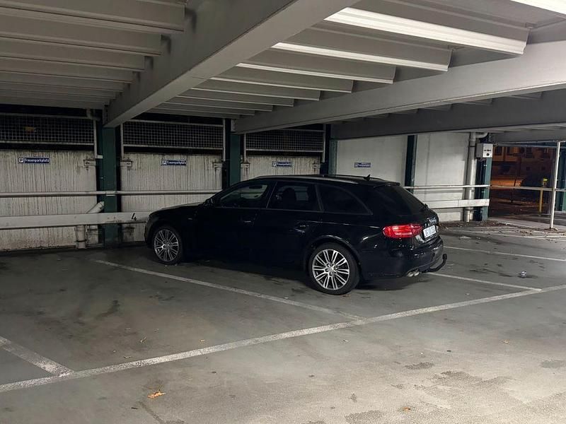 Gebraucht Audi A4 S-Line 120 PS (88 kW) 2010 Schwarz Kombi