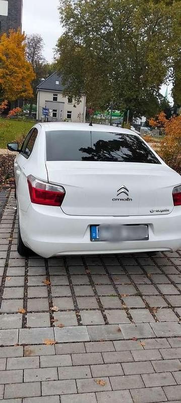 Gebraucht Citroën C-Elysee I 72 PS (52 kW) 2013 Weiß Limousine