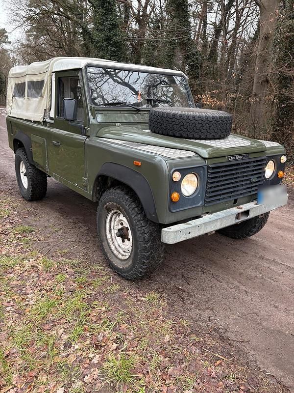 Gebraucht Land Rover Defender 113 PS (83 kW) 1990 Grün SUV