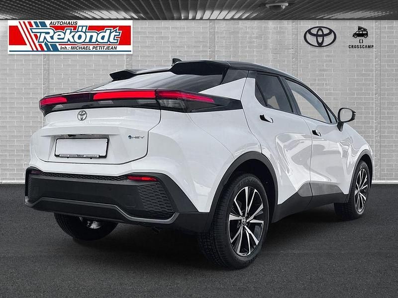 Neu Toyota C-HR 197 PS (144 kW) 2025 Weiß SUV