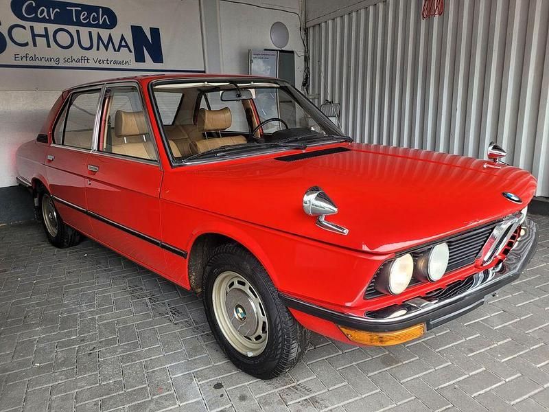 Rot Gebraucht 1975 BMW 520 Limousine | 13.950 € - Bild 1/4