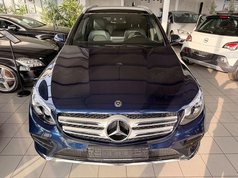 Gebraucht Mercedes GLC220 AMG 170 PS (125 kW) 2018 Blau SUV