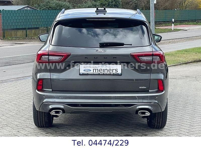 Neu Ford Kuga ST-Line 186 PS (136 kW) 2026 Grau SUV
