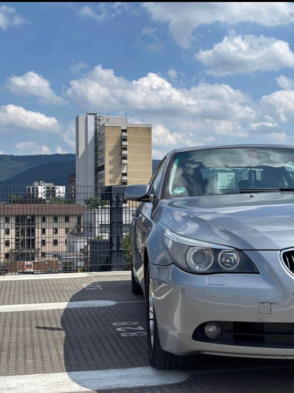 Silber Gebraucht 2005 BMW 525 Limousine | 3.000 € (Guter Preis) - Bild 1/4