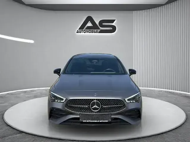 Gebraucht Mercedes CLA200 AMG 150 PS (110 kW) 2024 Mountaingrau magno Kombi