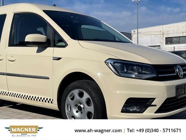 Gelb Gebraucht 2017 VW Caddy Trendline Van / Kleinbus | 6.499 € - Bild 1/4