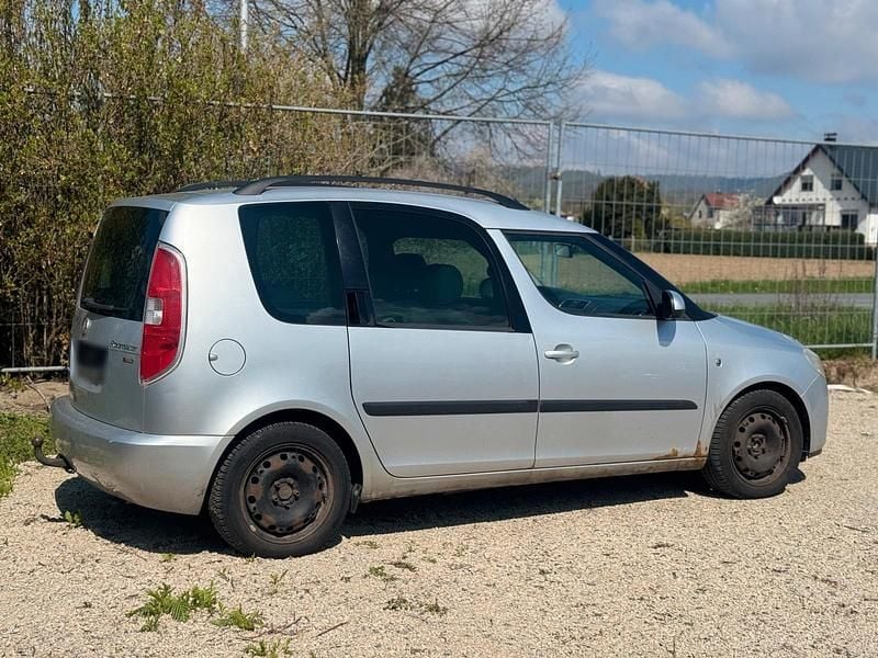 Gebraucht Skoda Roomster 105 PS (77 kW) 2006 Silber Van / Kleinbus