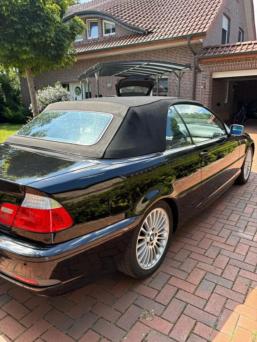 Gebraucht BMW 318 Cabriolet 143 PS (105 kW) 2004 Schwarz Cabrio
