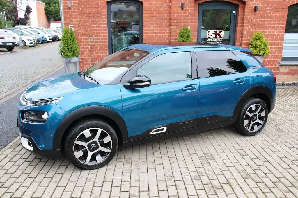 Używany Citroën C4 Shine 131 KM (96 kW) 2018 Niebieski Sedan/Limuzyna