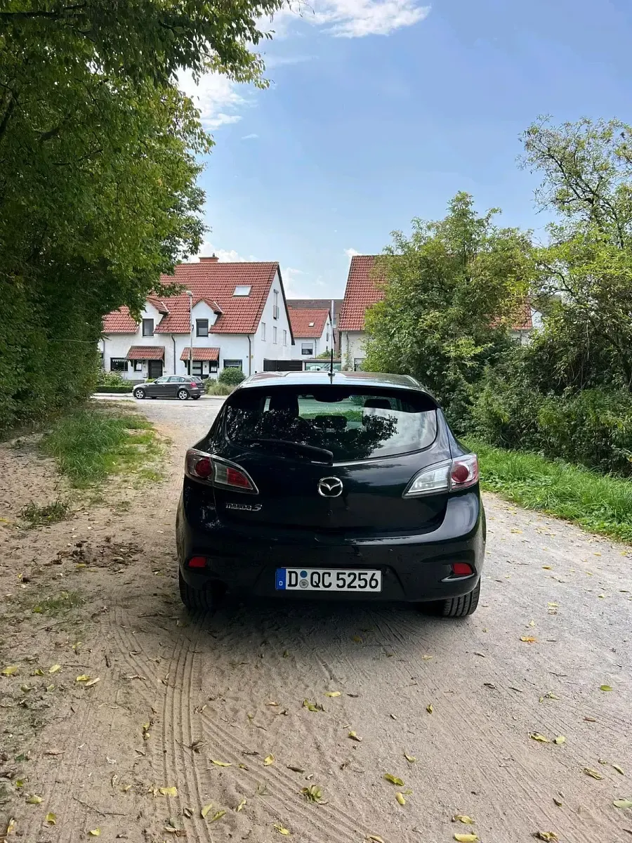 Gebraucht Mazda 3 105 PS (77 kW) 2013 Schwarz Limousine
