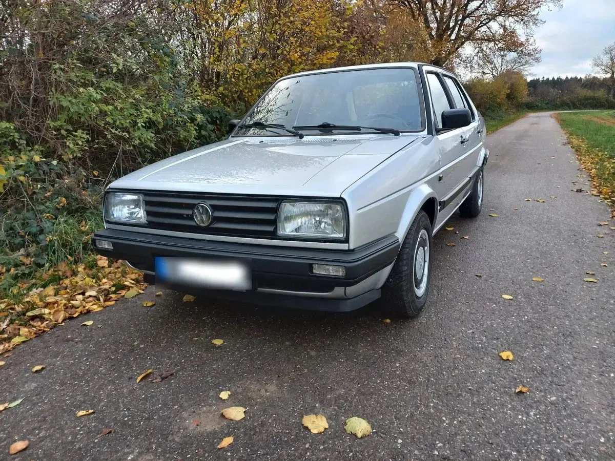 Gebraucht VW Jetta 72 PS (52 kW) 1988 Silber Limousine